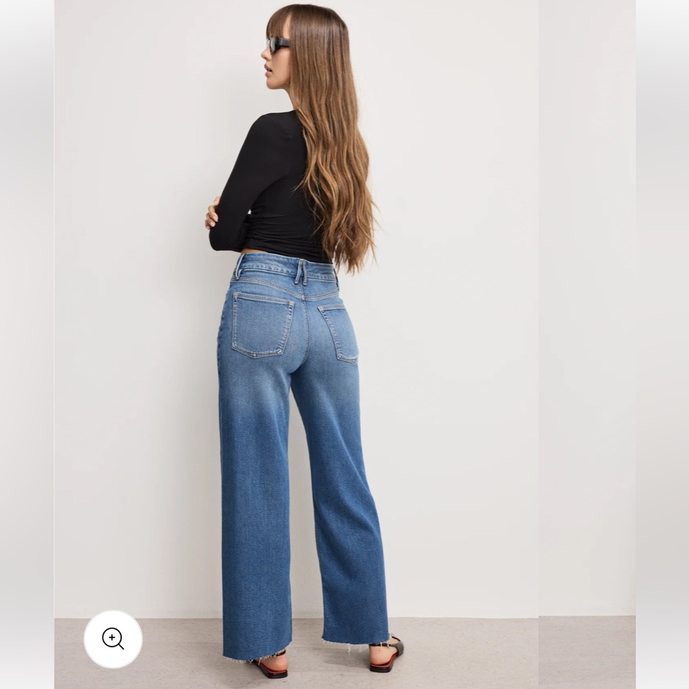 GOOD AMERICAN Good Skate Cropped Wide Jeans - Picture 6 of 15